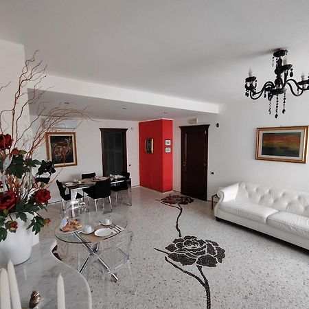 B&B Rossella Montoro Inferiore Eksteriør bilde